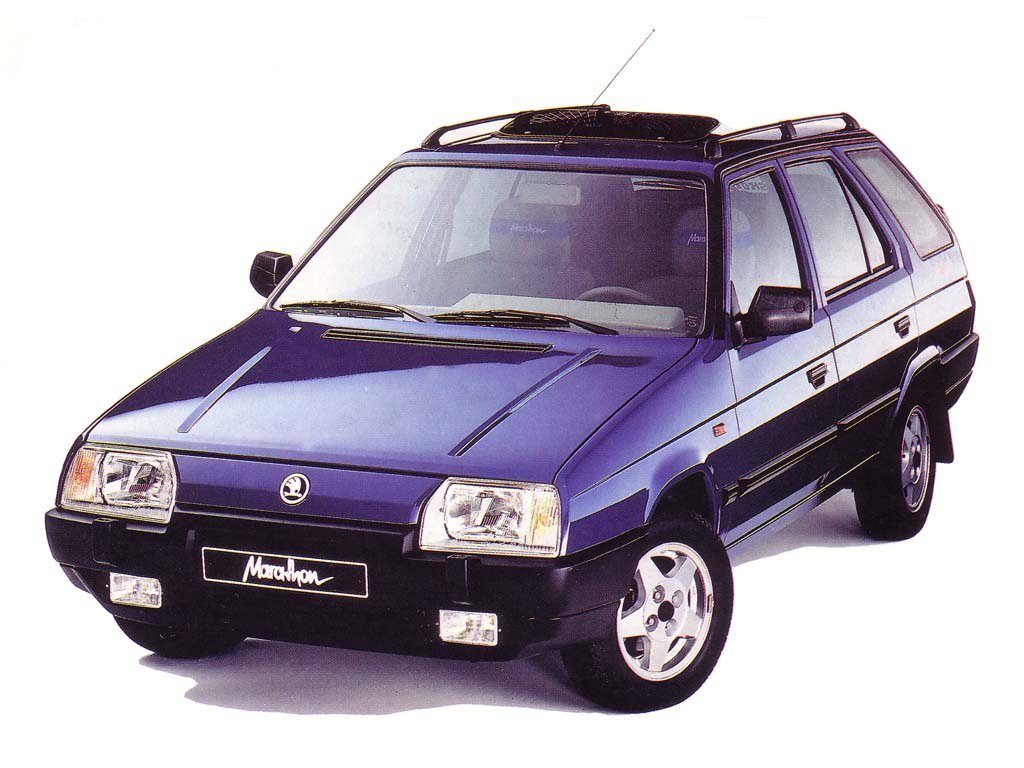 Tapis de coffre Skoda Forman fabrication 1990 - 1994, carrosserie break