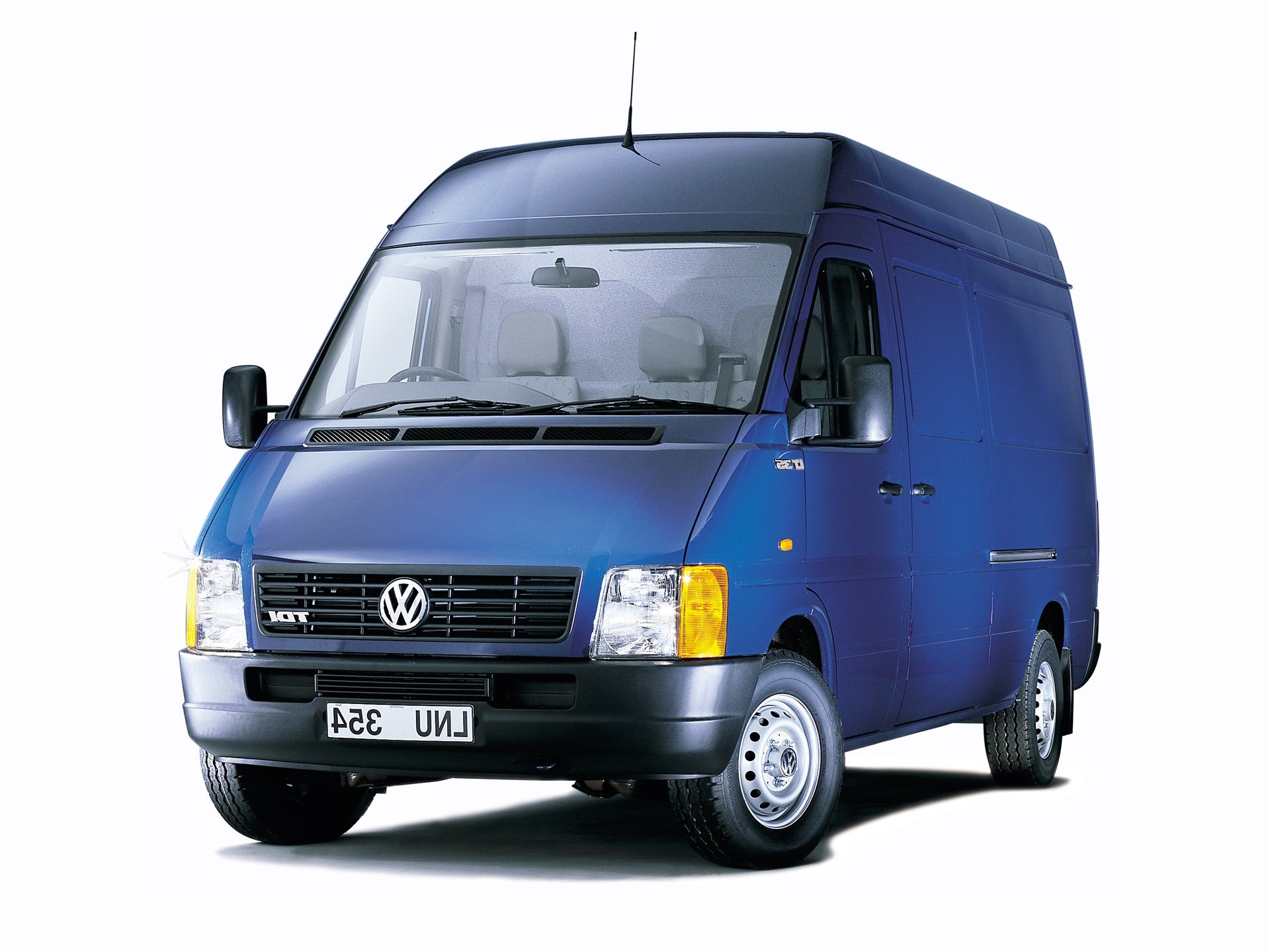 Tapis avec bords relevés Volkswagen LT II fabrication 1996 - 2006, carrosserie van