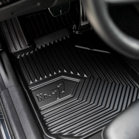 Tapis avec bords relevés Jaguar F-Pace, fabrication 04.2016 - 2020, carrosserie suv avec l'extincteur fixé au passager de droite | 77427884