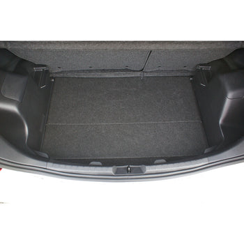 Tapis de coffre Toyota Yaris III Hybrid, carrosserie berline, fabrication 2015 - 08.2020, coffre inférieur | 193377GRD