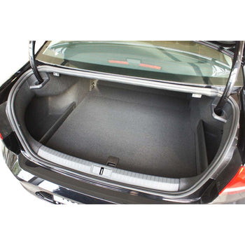 Tapis de coffre Volkswagen Passat B8, carrosserie sedán, fabrication 12.2014 - 12.2021, coffre supérieur (la roue complète- normal) | 193413GRD