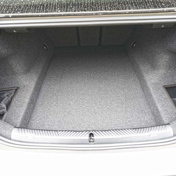 Tapis de coffre BMW M5 G90 PHEV, carrosserie sedán, fabrication 07.2024 - présent, ne correspond pas au modèle électrique | 193649BSC