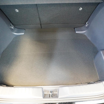 Tapis de coffre Toyota C-HR II Hybrid 2.0 Dynamic Force 4x4, carrosserie suv, fabrication 01.2024 - présent, avec cavité amovible pour le subwoofer, ne correspond pas au phev | 194285BSC