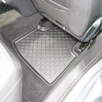 Tapis avec bords relevés Skoda Superb IV MHEV, fabrication 12.2023 - présent, carrosserie break | 603900