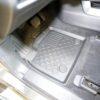 Tapis avec bords relevés Nissan X-Trail e-Power, fabrication 09.2022 - présent, carrosserie suv 5-7 places, sans 3 ème file de sièges | 604194