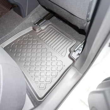 Tapis avec bords relevés Toyota Prius V PHEV, fabrication 07.2023 - présent, carrosserie berline | 604281