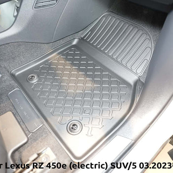 Tapis avec bords relevés Lexus RZ 450e, fabrication 03.2023 - présent, carrosserie suv | 604282