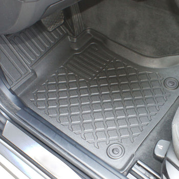 Tapis avec bords relevés BMW Série 5 E61, fabrication 06.2004 - 2010, carrosserie break | 602058