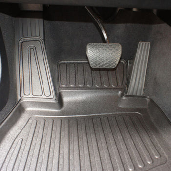 Tapis avec bords relevés BMW Série 5 F10, fabrication 2013 - 01.2017, carrosserie sedán facelift, sans x-drive | 602064