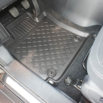 Tapis avec bords relevés Ssang Yong XLV Tivoli , fabrication 08.2016 - 09.2019, carrosserie suv #4