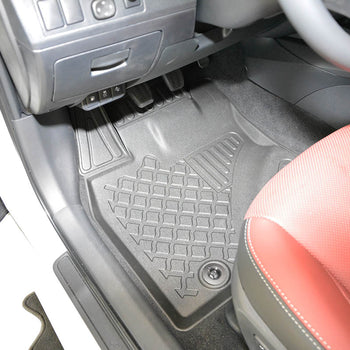 Tapis avec bords relevés Toyota Avensis III, fabrication 01.2009 - 08.2018, carrosserie sedán facelift | 602768