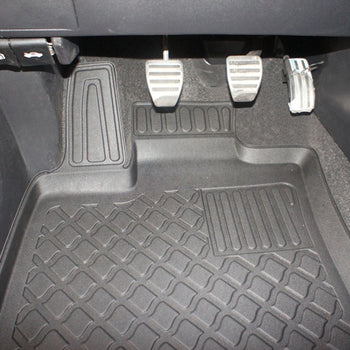 Tapis avec bords relevés Nissan Qashqai I, fabrication 02.2007 - 01.2014, carrosserie suv #1