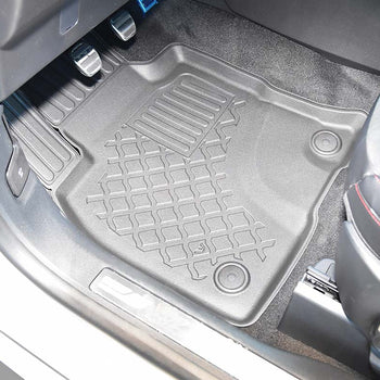 Tapis avec bords relevés Ford Kuga III, fabrication 04.2020 - présent, carrosserie suv ne correspond pas au phev | 603149