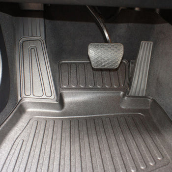Tapis avec bords relevés BMW Série 5 F10, fabrication 03.2010 - 2013, carrosserie sedán avant facelift, sans x-drive | 603163