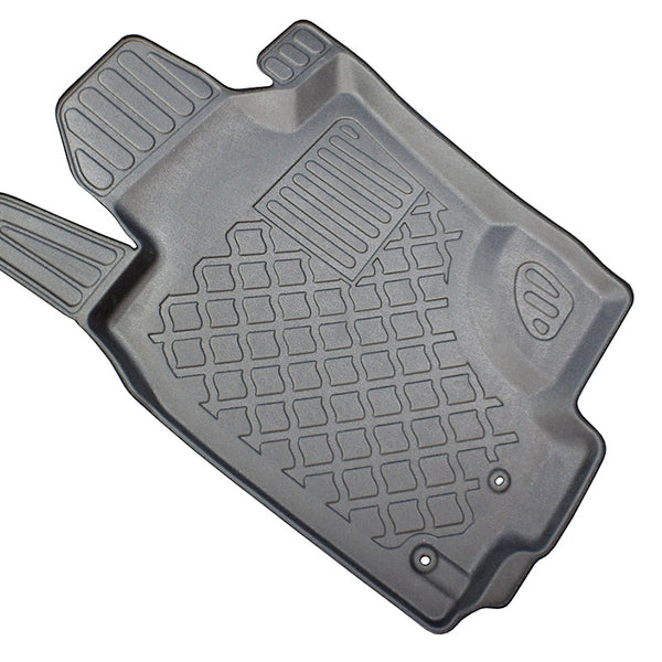 Tapis avec bords relevés Nissan Navara, fabrication 01.2016 - présent, carrosserie pick-up cabine double | 603274