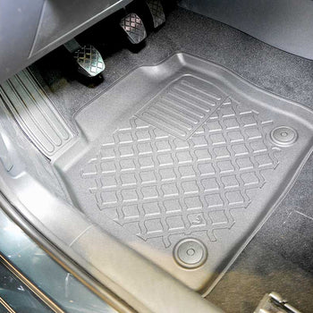 Tapis avec bords relevés Skoda Scala, fabrication 04.2019 - présent, carrosserie berline inclusivement facelift | 603298