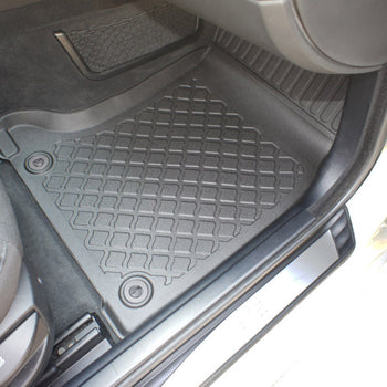 Tapis avec bords relevés BMW Série 5 E60, fabrication 07.2003 - 02.2010, carrosserie sedán | 602058