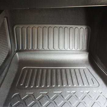 Tapis avec bords relevés BMW Série 5 F10, fabrication 2013 - 01.2017, carrosserie sedán facelift, sans x-drive | 602064