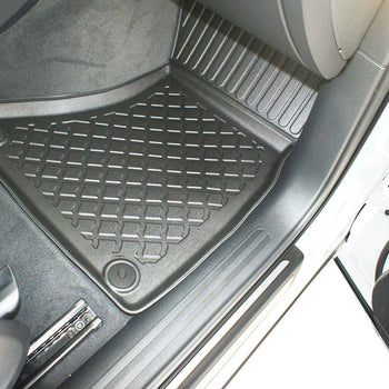 Tapis avec bords relevés Audi Q5 8R, fabrication 11.2008 - 12.2016, carrosserie suv #1