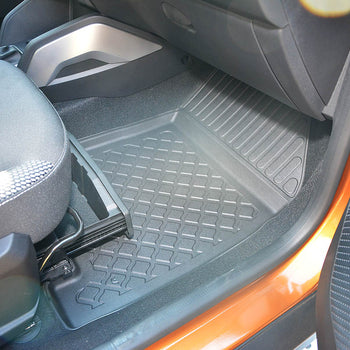 Tapis avec bords relevés Dacia Duster II, fabrication 01.2018 - 05.2024, carrosserie suv 4x4 | 603060