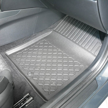 Tapis avec bords relevés Kia Ceed Pro Shooting Brake, fabrication 12.2018 - présent, carrosserie break ne correspond pas au phev | 603312