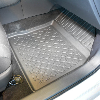 Tapis avec bords relevés Toyota Auris II Hybrid, fabrication 07.2013 - 12.2018, carrosserie berline | 603374