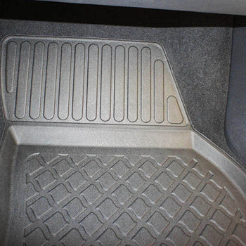 Tapis avec bords relevés Volkswagen Tiguan II, fabrication 05.2016 - 2024, carrosserie suv, facelift #2