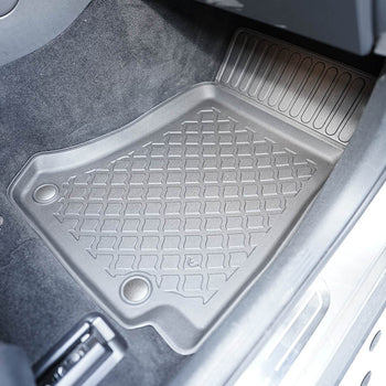 Tapis avec bords relevés Mercedes EQC , fabrication 05.2019 - présent, carrosserie suv #1