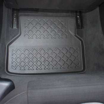 Tapis avec bords relevés BMW Série 5 E60, fabrication 07.2003 - 02.2010, carrosserie sedán | 602058