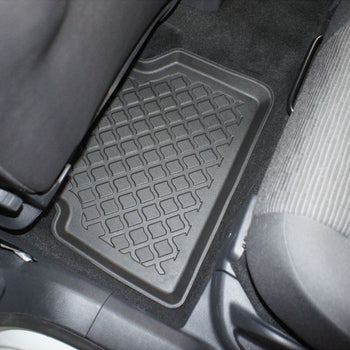 Tapis avec bords relevés Volkswagen Tiguan I, fabrication 07.2007 - 04.2016, carrosserie suv #2