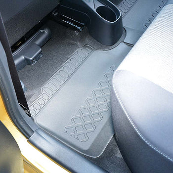 Tapis avec bords relevés Toyota Yaris III, fabrication 09.2011 - 08.2020, carrosserie berline | 602773