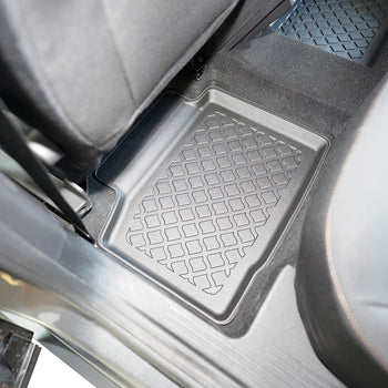 Tapis avec bords relevés Dacia Bigster Hybrid, fabrication 03.2025 - présent, carrosserie suv ne correspond mhev | 604540