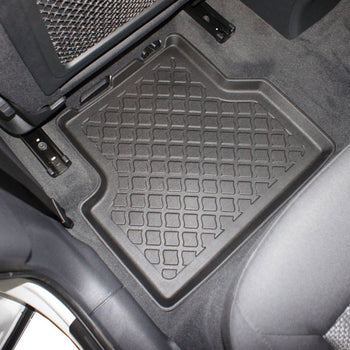 Tapis avec bords relevés Audi Q3 I, fabrication 08.2011 - 06.2018, carrosserie suv #1