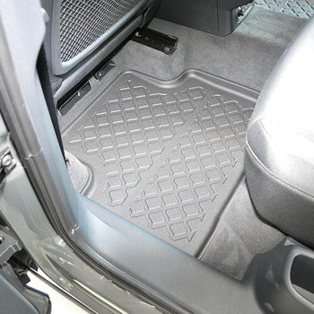Tapis avec bords relevés Audi Q3 Sportback PHEV, fabrication 01.2021 - présent, carrosserie suv | 603226