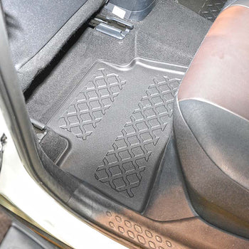 Tapis avec bords relevés Toyota C-HR Hybrid, fabrication 01.2017 - 12.2023, carrosserie suv ne correspond pas au phev | 603381