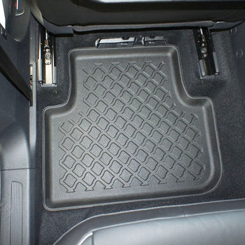 Tapis avec bords relevés Volkswagen Tiguan II, fabrication 05.2016 - 2024, carrosserie suv, facelift #2