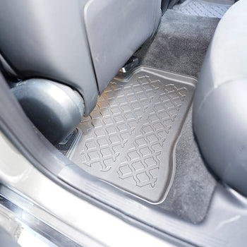 Tapis avec bords relevés Mercedes EQC , fabrication 05.2019 - présent, carrosserie suv #1