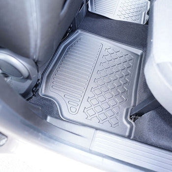 Tapis avec bords relevés Nissan Townstar Combi, fabrication 01.2022 - présent, carrosserie van empattement court et long, ne correspond pas au modèle électrique | 604009