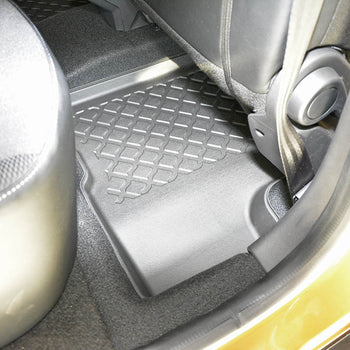 Tapis avec bords relevés Dacia Duster II, fabrication 01.2018 - 05.2024, carrosserie suv 4x4 | 603060