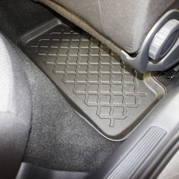 Tapis avec bords relevés Volkswagen Golf 7, fabrication 10.2012 - 12.2019, carrosserie berline, 5 portes #7