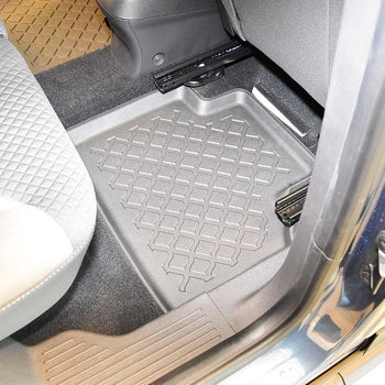 Tapis avec bords relevés Ford Tourneo Courier, fabrication 06.2014 - présent, carrosserie van 5 places, inclusivement facelift | 603126