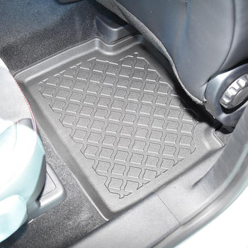 Tapis avec bords relevés Ford Kuga III, fabrication 04.2020 - présent, carrosserie suv ne correspond pas au phev | 603149