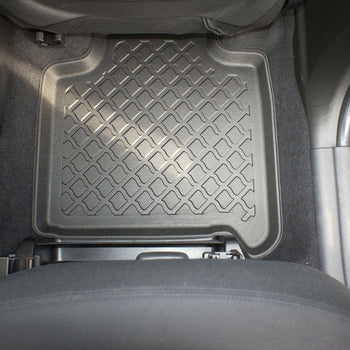 Tapis avec bords relevés BMW Série 2 F46 Gran Tourer, fabrication 03.2015 - présent, carrosserie van 5-7 places, sans 3 ème file de sièges | 603167