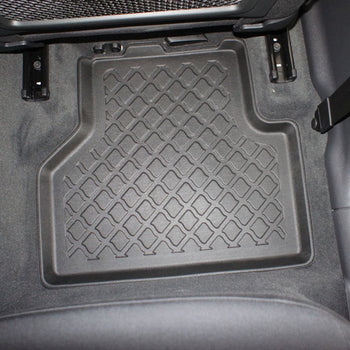 Tapis avec bords relevés Audi Q3 I, fabrication 08.2011 - 06.2018, carrosserie suv #1