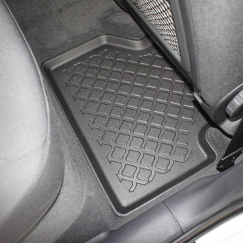 Tapis avec bords relevés Audi Q3 I, fabrication 08.2011 - 06.2018, carrosserie suv #1