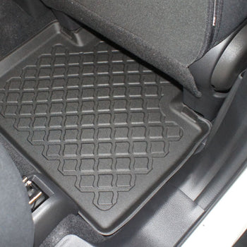 Tapis avec bords relevés Nissan X-Trail T32, fabrication 08.2014 - 12.2021, carrosserie suv 5-7 places, sans 3 ème file de sièges | 603271