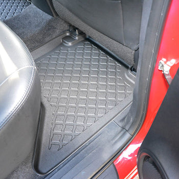 Tapis avec bords relevés Toyota Hilux, fabrication 09.2016 - présent, carrosserie pick-up cabine double | 603380
