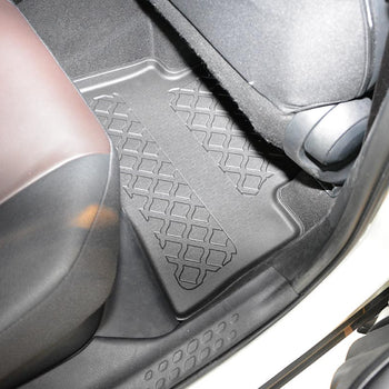 Tapis avec bords relevés Toyota C-HR II 1.8 Hybrid, fabrication 01.2024 - présent, carrosserie suv ne correspond pas au phev | 603381