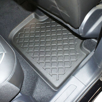 Tapis avec bords relevés Volkswagen Tiguan II, fabrication 05.2016 - 2024, carrosserie suv, facelift #2