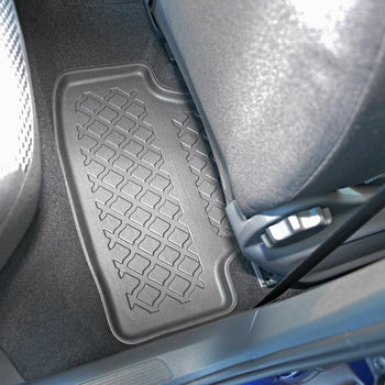 Tapis avec bords relevés Volkswagen T-Roc, fabrication 12.2017 - présent, carrosserie suv inclusivement facelift | 603423